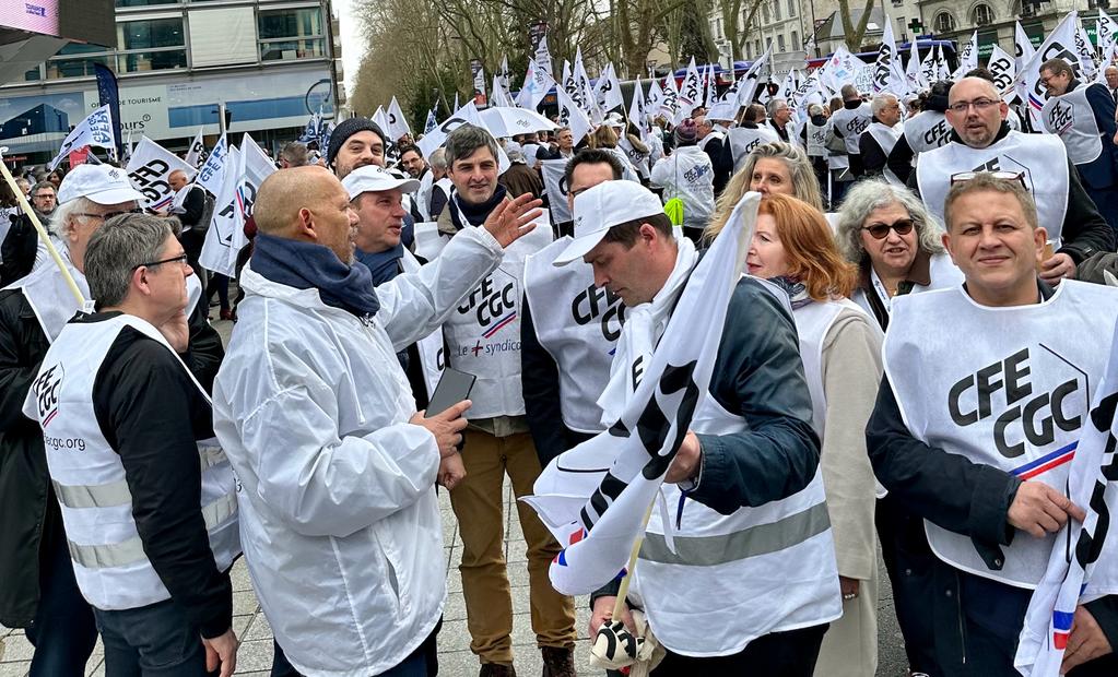 Retraites : la FIECI CFE-CGC en manifestation à  Paris et ailleurs